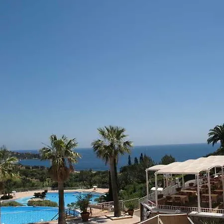 Apts Latitudes De L'Esterel Hotel