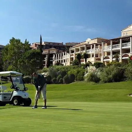 Hotel Apts Latitudes De L'Esterel 3*